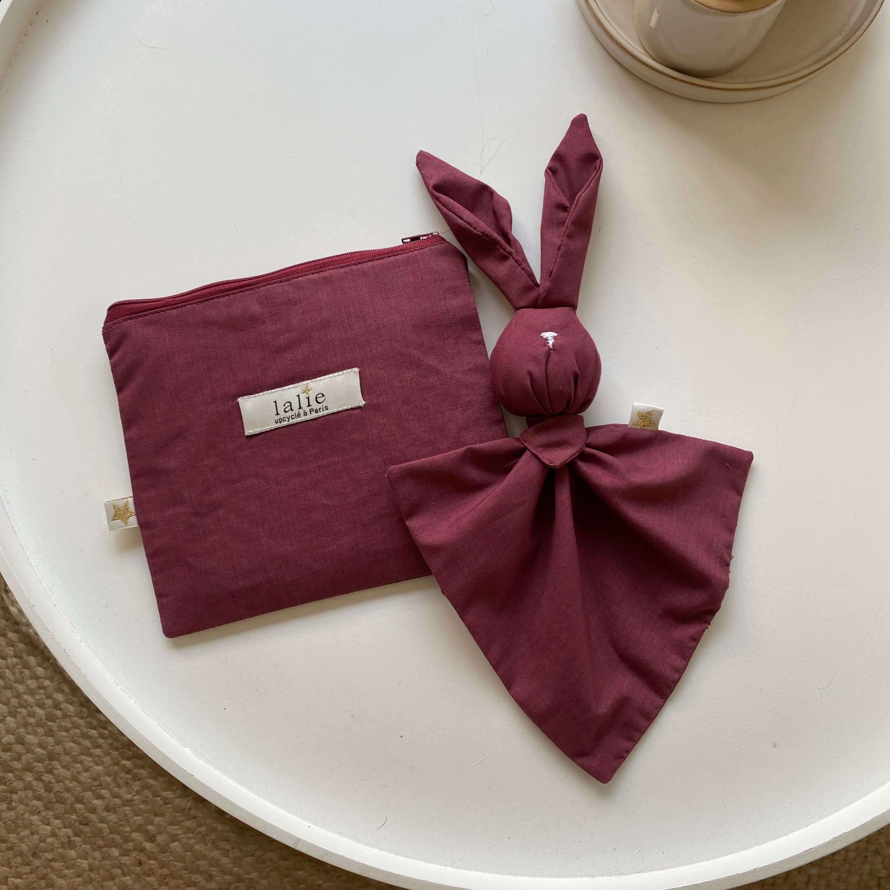 pochette_doudou_transformation_client-chemise_mauve_cadeau_naissance