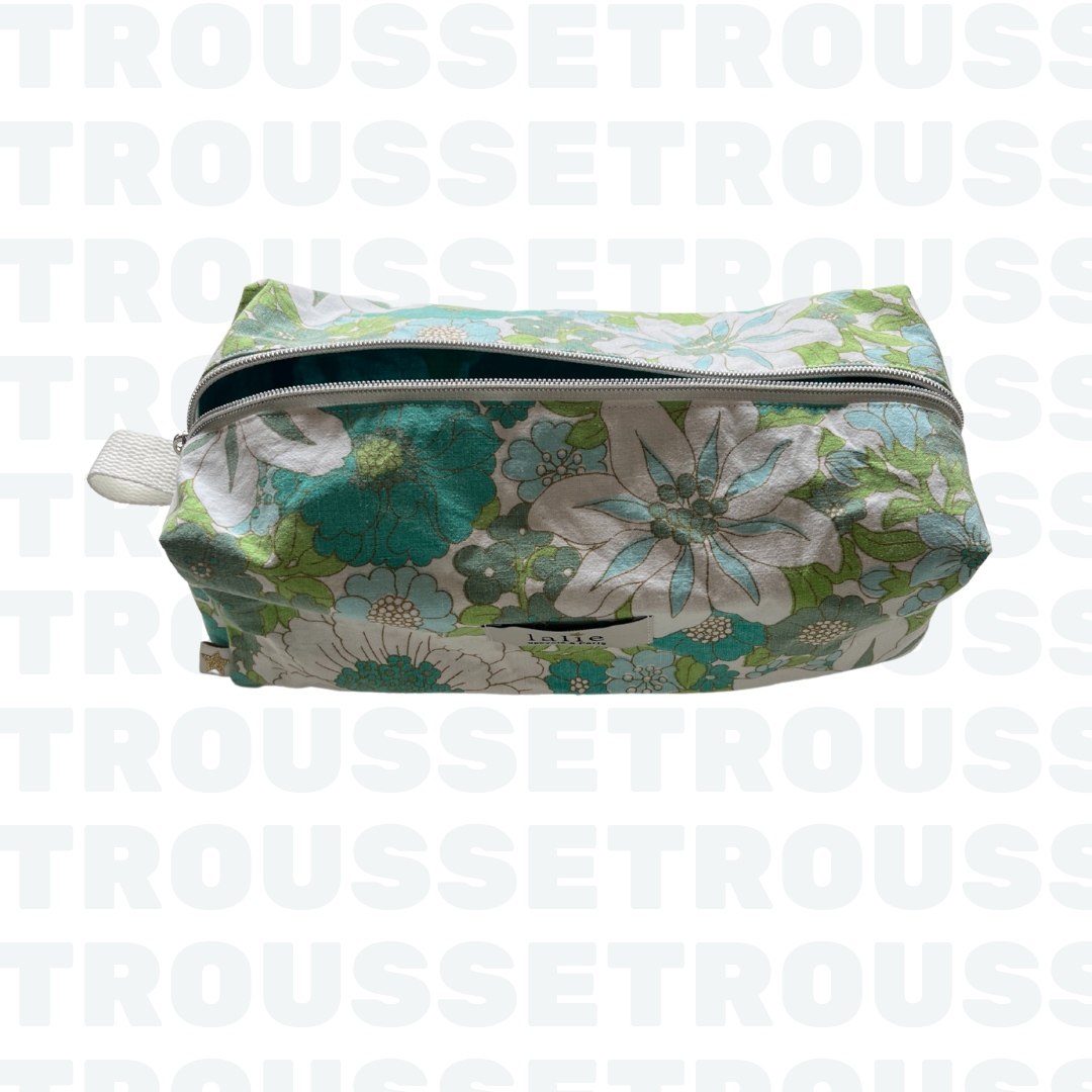 Trousse de toilette fleurs turquoises