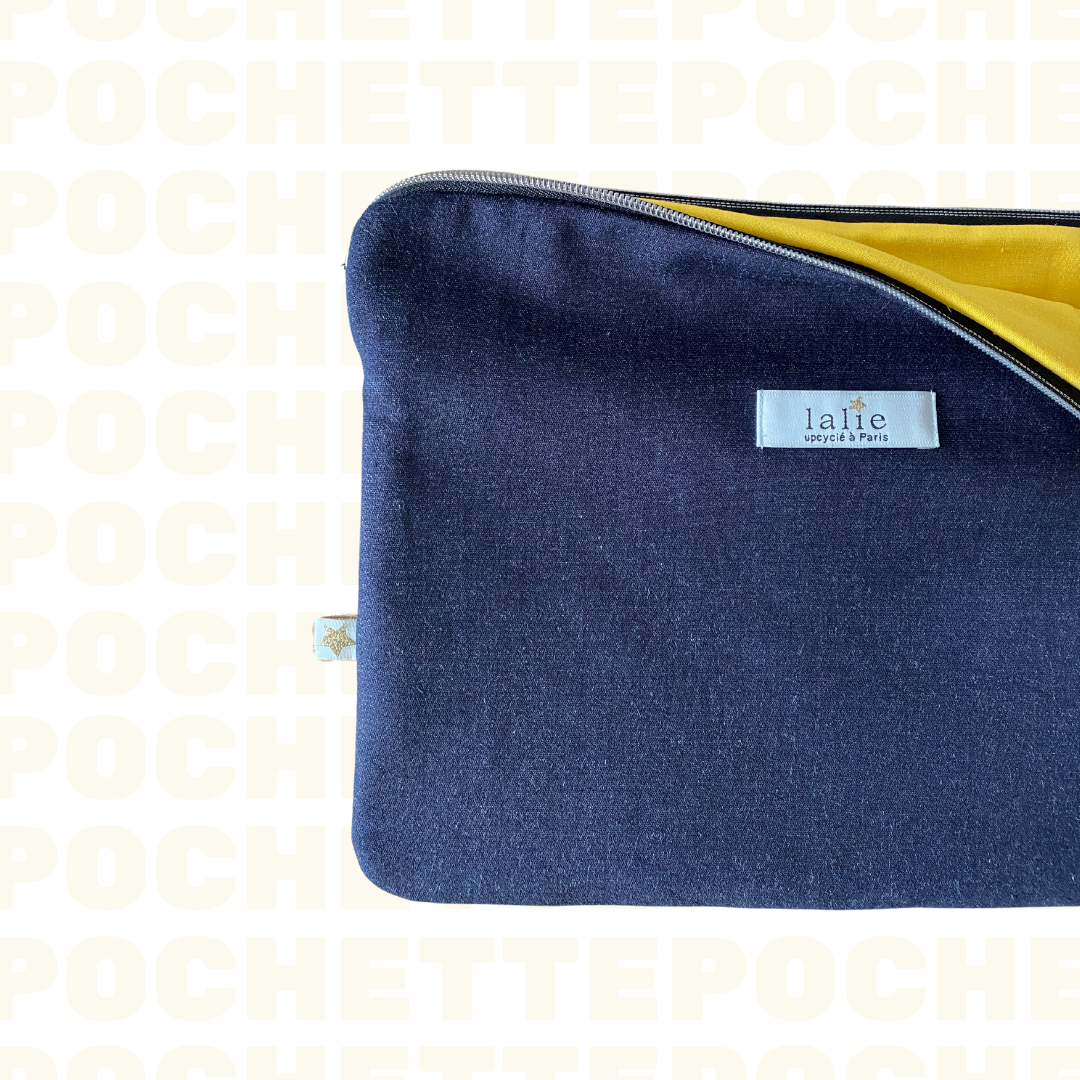 Pochette_ordinateur_jean_brut_interieur_lalieparis_upcycling_b4895dd5-1332-4668-95bd-48f860705fea